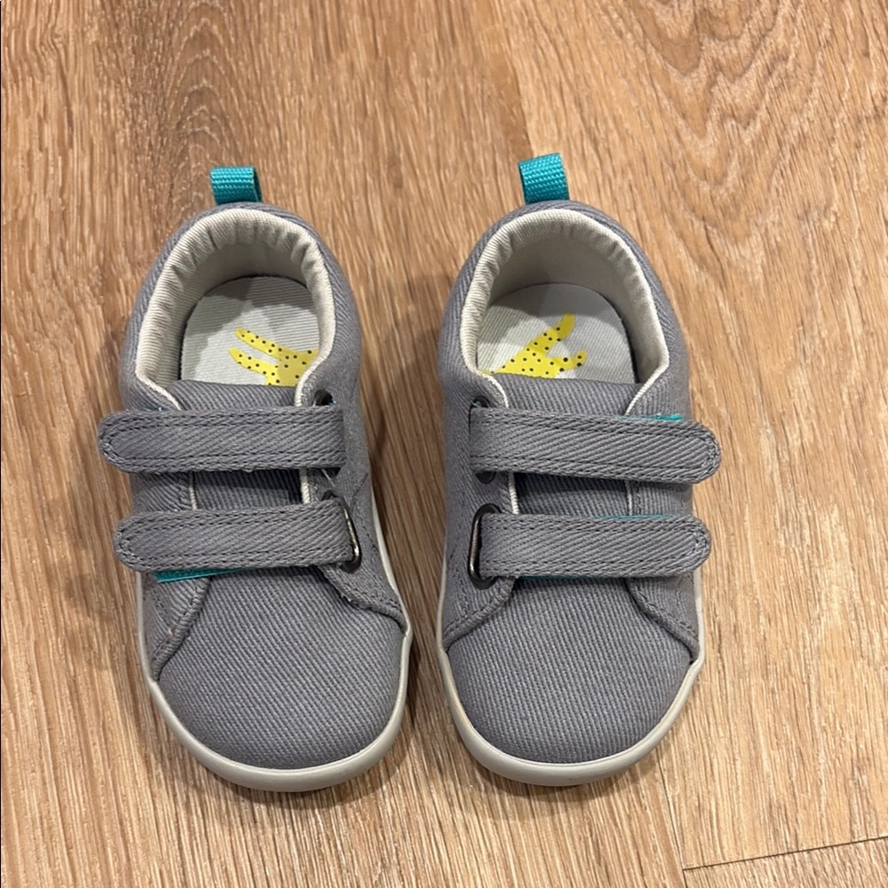 Ten Little toddler Canvas Everyday sneaker size 6.5